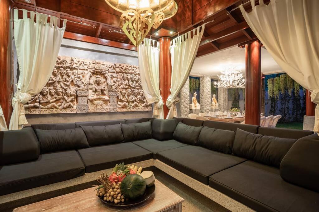 Villa In The Park, Whole House'S Suitable For Family'S Vacation Phuket Esterno foto